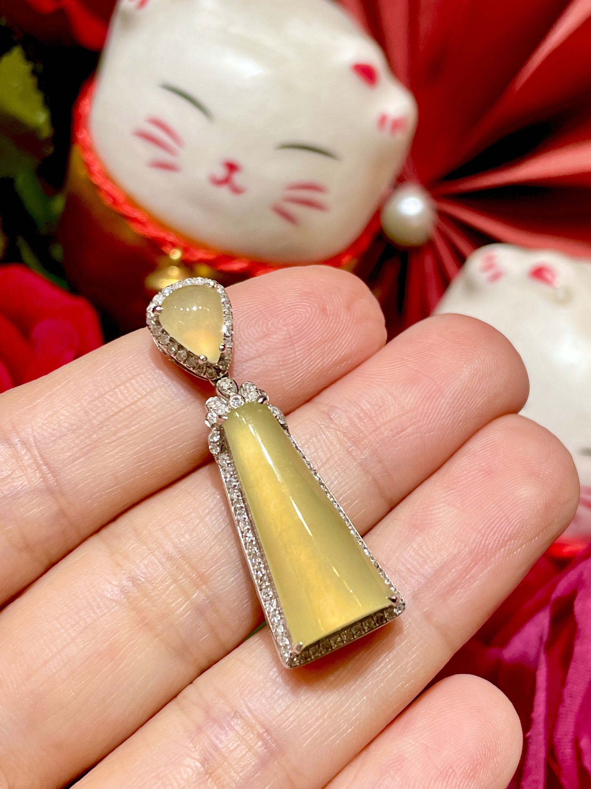 缅甸翡翠A货正品 冰种冰黄无事牌吊坠 镶嵌18K金搭配钻石时尚百搭,珠宝/钻石/翡翠,颈饰,淘宝优惠券,粉丝福利购,淘宝优惠卷