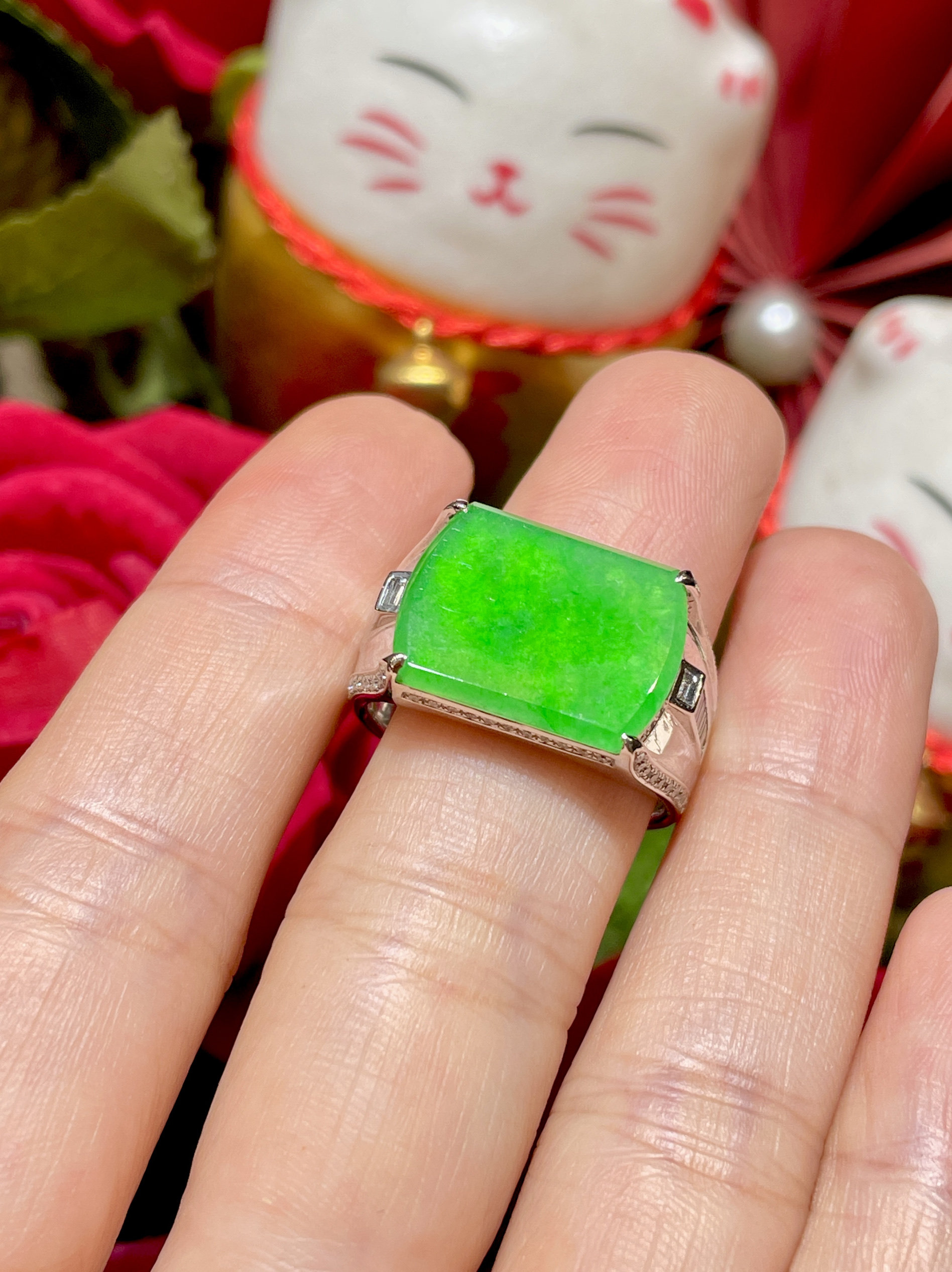 缅甸翡翠A货正品 冰种满绿阳绿马鞍戒指 镶嵌18K金搭配钻石时尚款