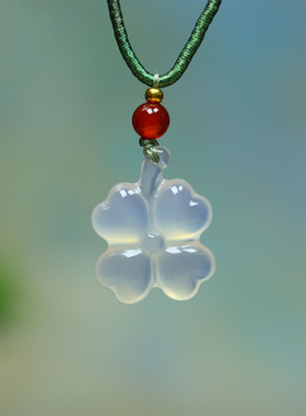 冰种白玉髓四叶草吊坠男女款玛瑙