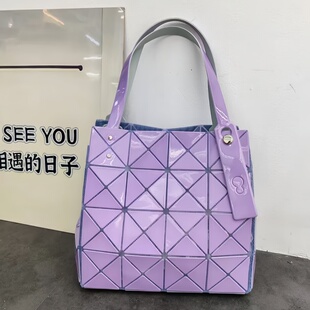 几何菱格亮片钻石方盒包菱形手提包女士轻便百搭通勤包单肩托特包