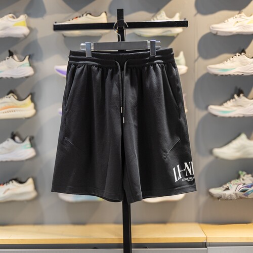 李宁男子冰感吸湿排汗短卫裤