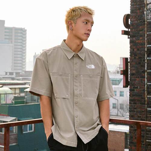海外代购THE NORTH FACE/北面男女运动T恤翻领双口袋户外休闲