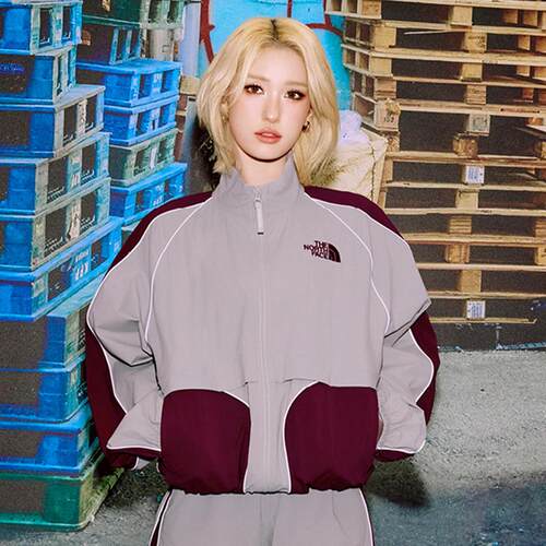 海外代购THE NORTH FACE/北面男士运动茄克拼色立领街头休闲