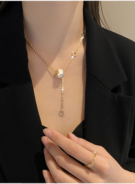 高级感轻奢新款配饰品小蛮腰项链