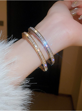 日韩女不掉色不过敏手镯