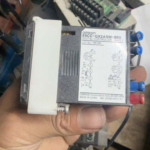 可维修欧姆龙温控器 E5CC-QX2ASM-800，Ver2.1，议价