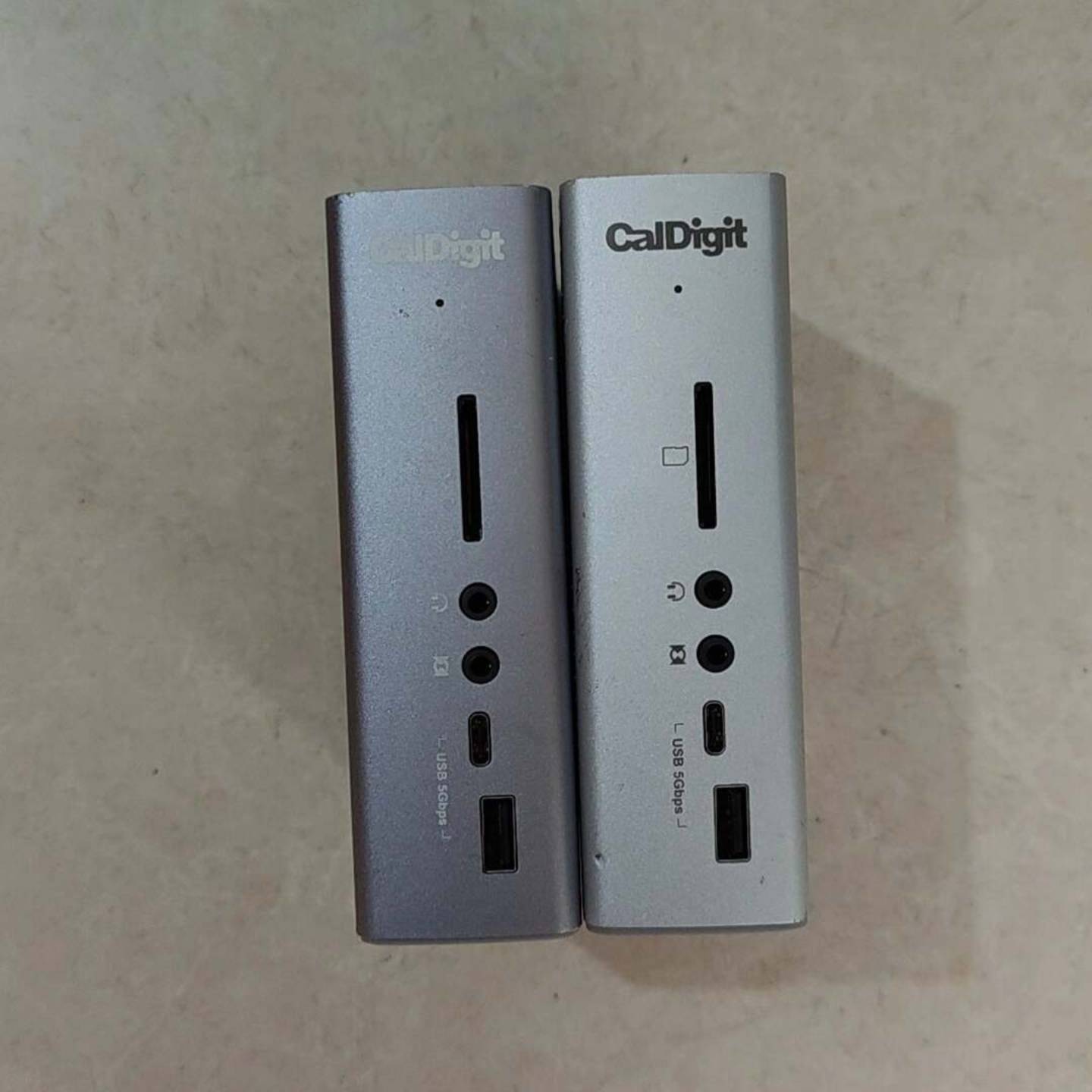 可维修caldigit ts3plus雷电拓展坞 有银色和灰色两个议价 - 实物图