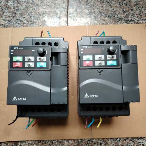 可维修台达E系列变频器2.2KW/380V实物拍摄议价