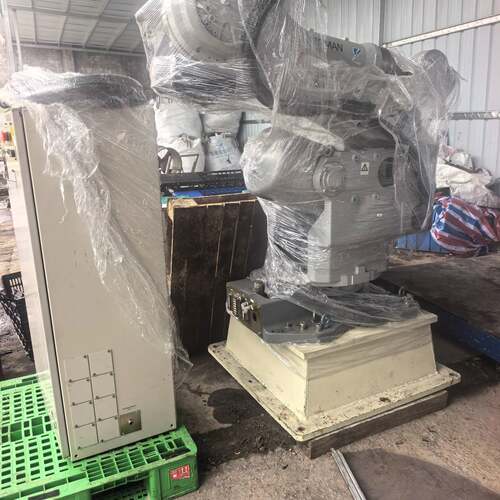 可维修YASKAWA伺服机器人，型号YASNAC XRC ERCR