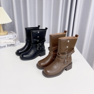 复古皮带扣机车靴女粗跟中筒骑士靴百搭西部牛仔靴