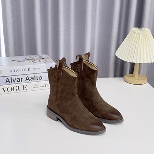 米诗思!复古风磨砂短靴女秋冬圆头低跟显瘦瘦瘦靴时装靴