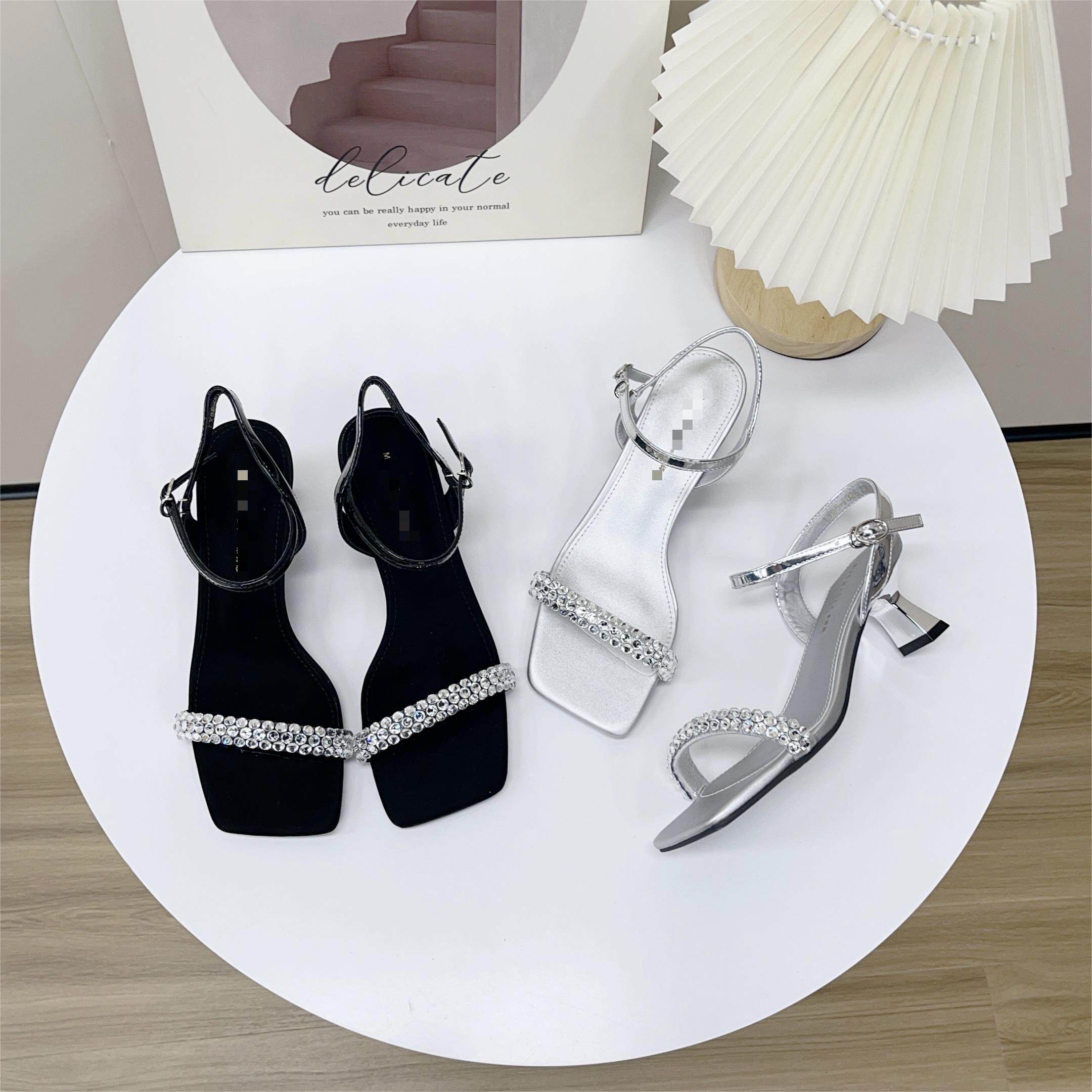 2024夏季新款方头水钻一字扣带高跟鞋女小众优雅方跟凉鞋95-7026