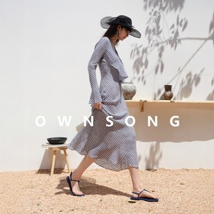 OWNSONG文艺复兴亚麻蓝白格子V领连衣裙女春夏喇叭袖清新鱼尾裙