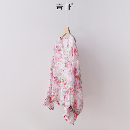 雾粉玫瑰印花V领苎麻衬衫 宽松灯笼袖薄款显瘦小衫上衣 6SP701