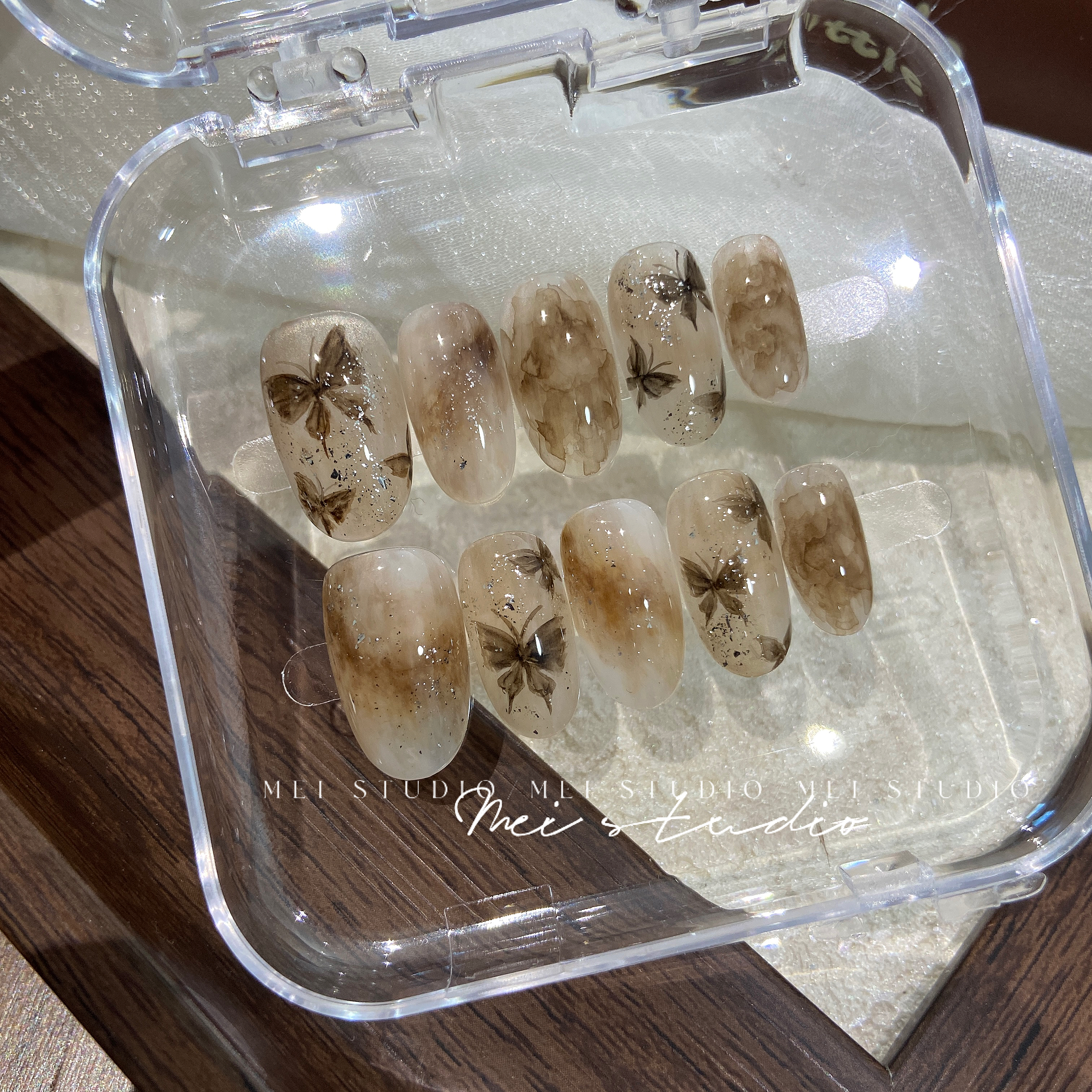 枯叶蝶｜晕染水彩蝴蝶清冷感手绘美甲秋冬款纯手工定制穿戴甲片