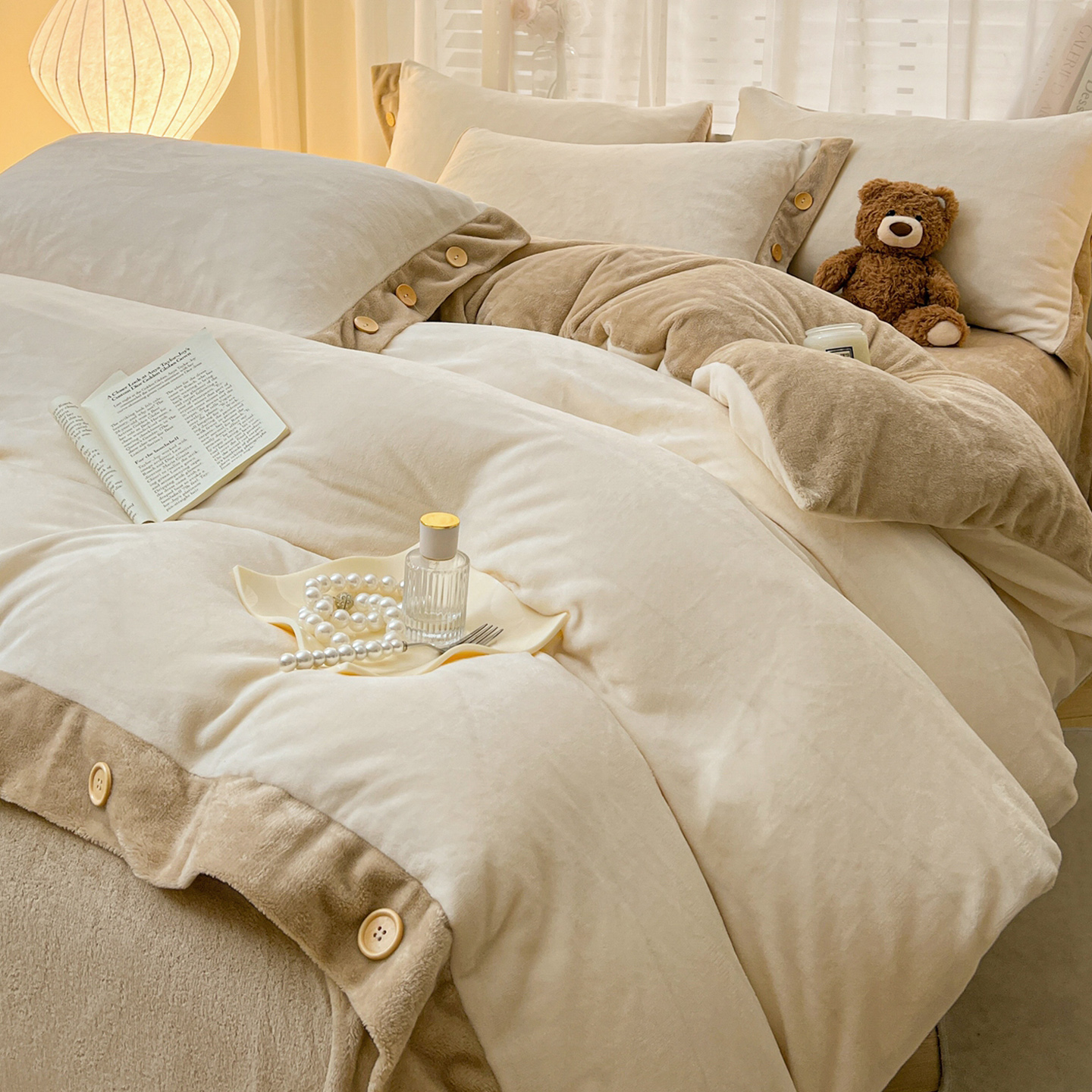 冬季加厚牛奶绒纽扣款四件套