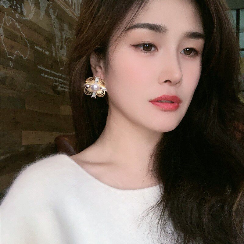 欧美跨境电镀18K真金锆石大花朵珍珠耳环高级感个性时髦夸张耳饰
