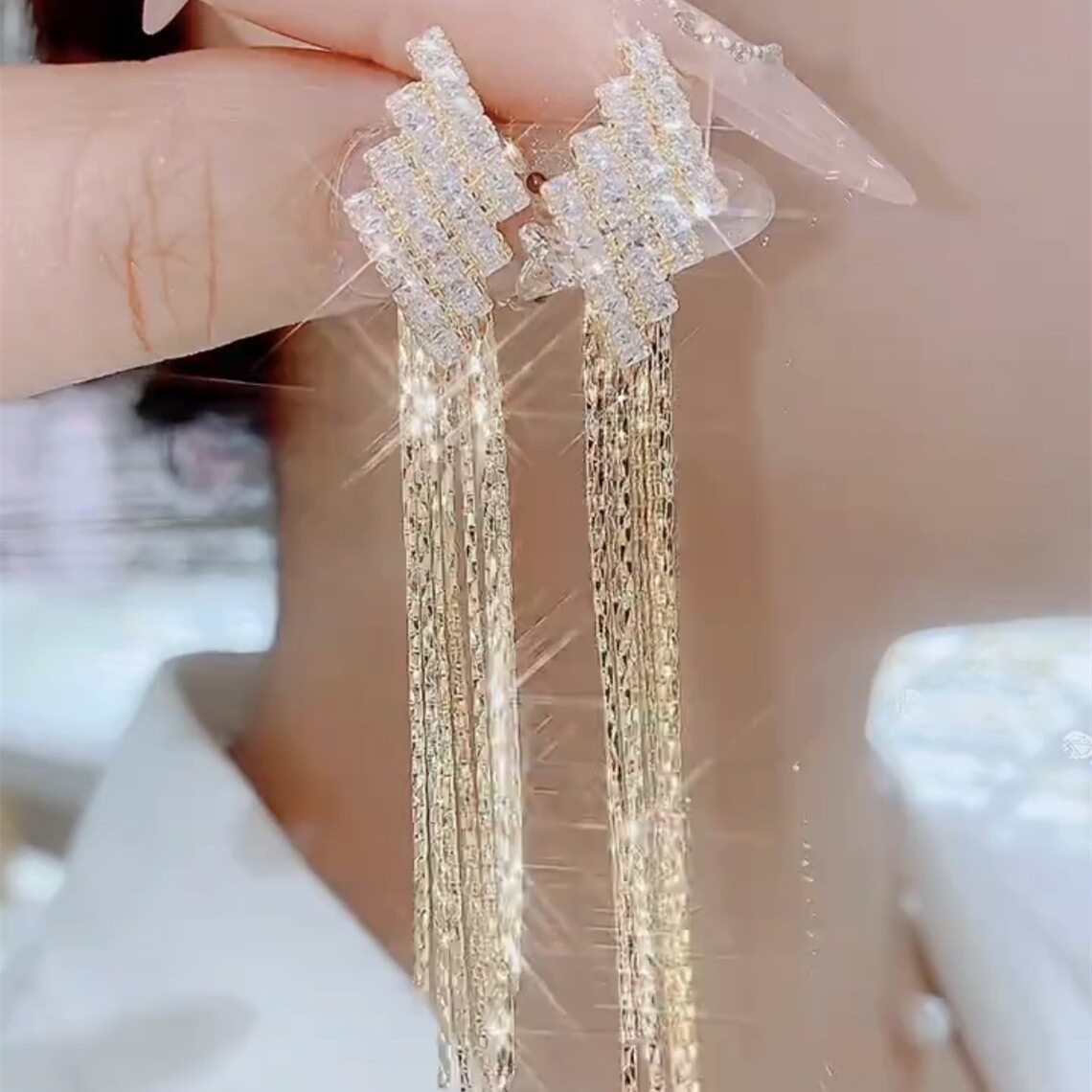 金色闪亮锆石流苏耳钉耳环女气质女神长款个性配饰夸张时尚耳饰潮