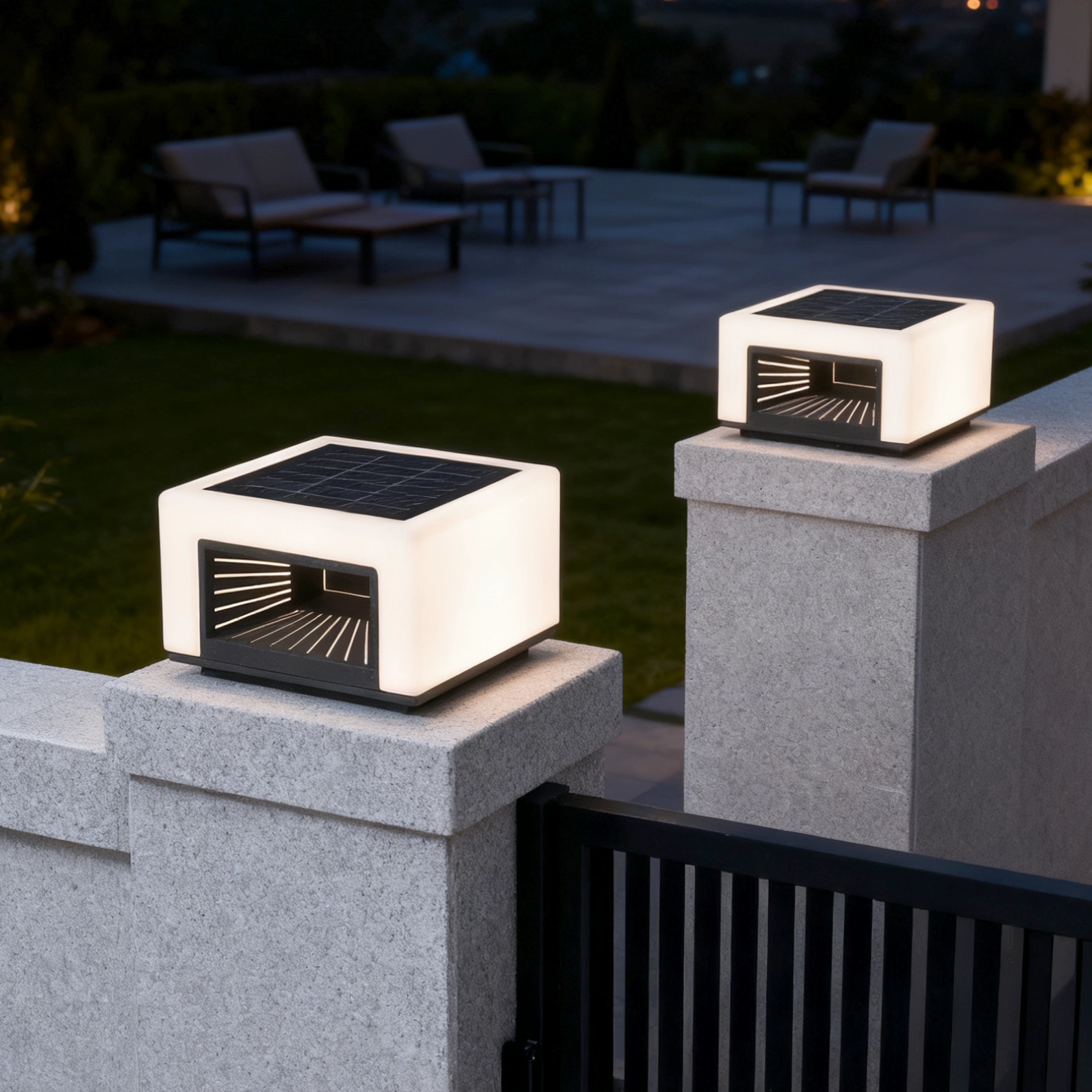 现代简约户外防水太阳能柱头灯