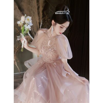 粉色挂脖晚礼服长款婚纱