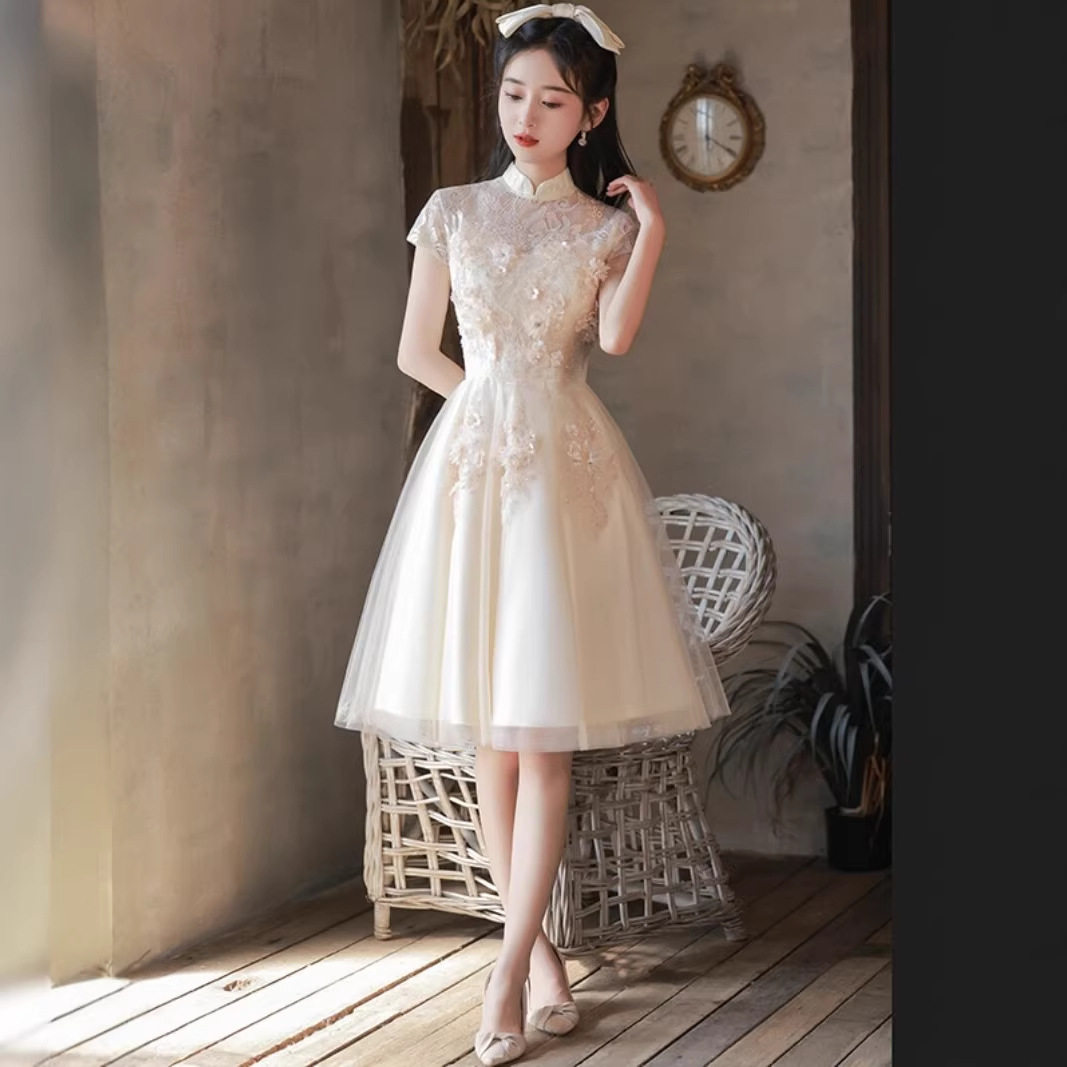 2026短款改良旗袍显瘦伴娘礼服图片