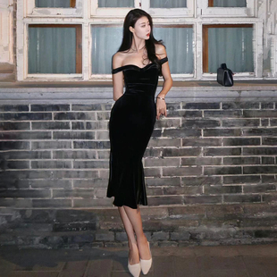 泰国潮牌女名媛高级感日常小礼服裙高端轻奢小众黑色一字肩鱼尾裙