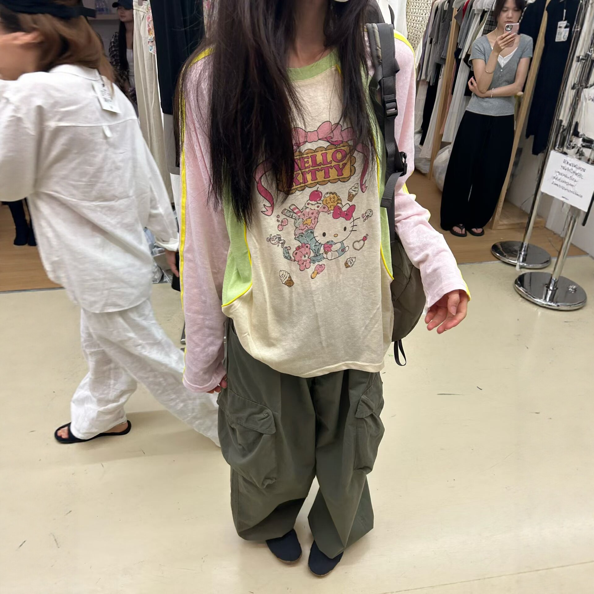 甜美可爱风卡通印花撞色长袖T恤