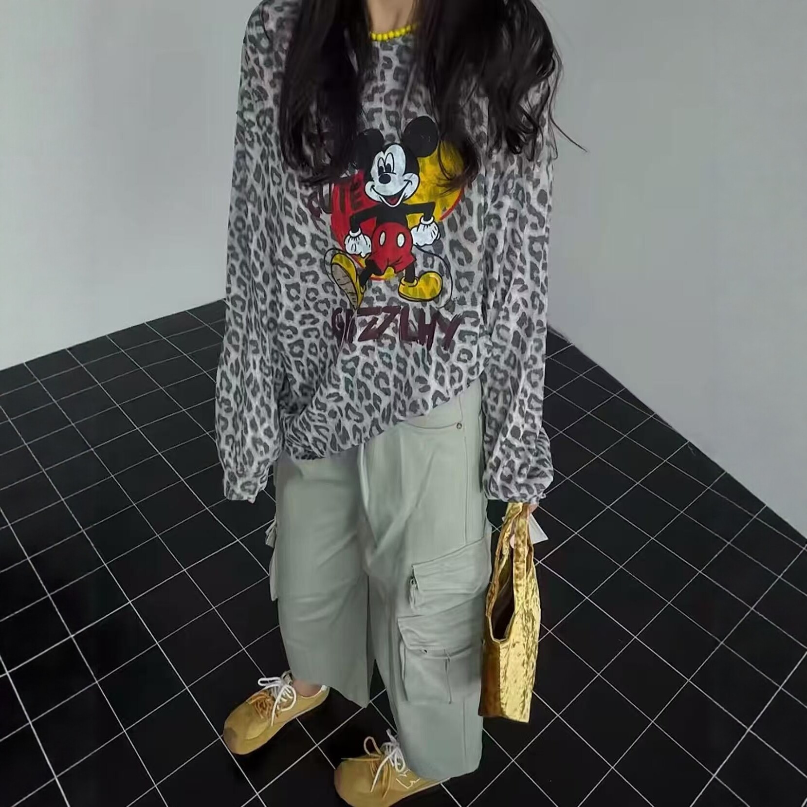 设计感豹纹米奇印花长袖卫衣女