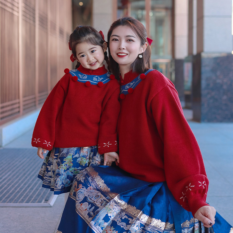 国潮风亲子装马面裙一家三口四口装秋冬红色过年国风母女装全家福