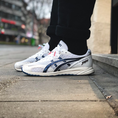 亚瑟士SKYSENSORJAPAN日产跑鞋