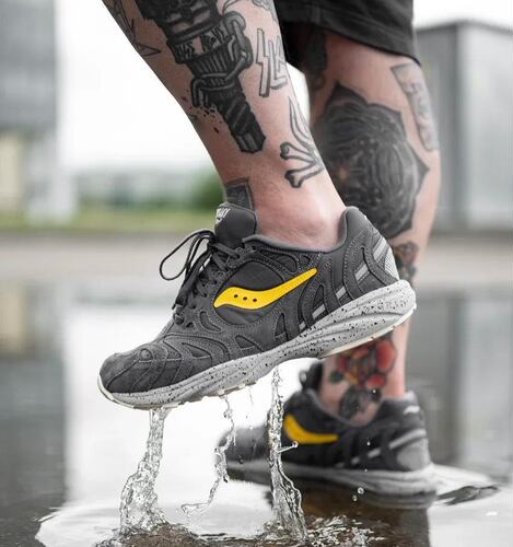 SAUCONYGRIDAZURA2000复古跑鞋