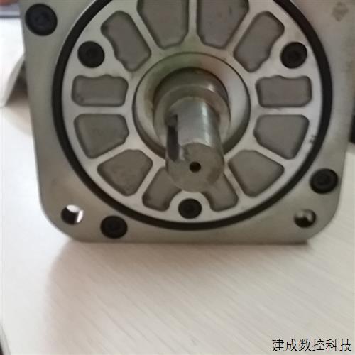 议价全新原装正品安川伺服电机SGDV-330A01A 库存现货质保一年议