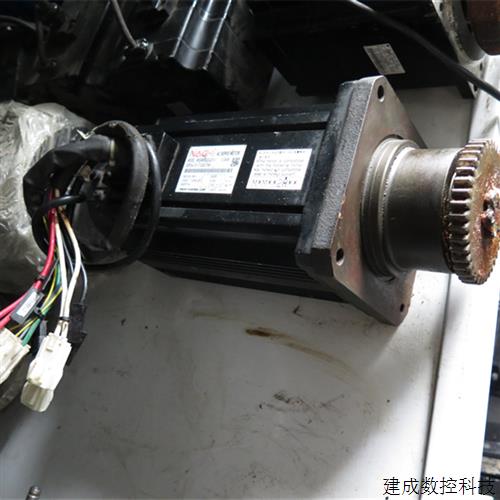 议价MSM302Q2V1 那智机器人伺服电机 议价