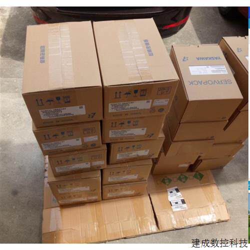 议价安川1.8KW伺服马达SGM7G-20AFC61+SGD7S-180A00A002驱动器 现