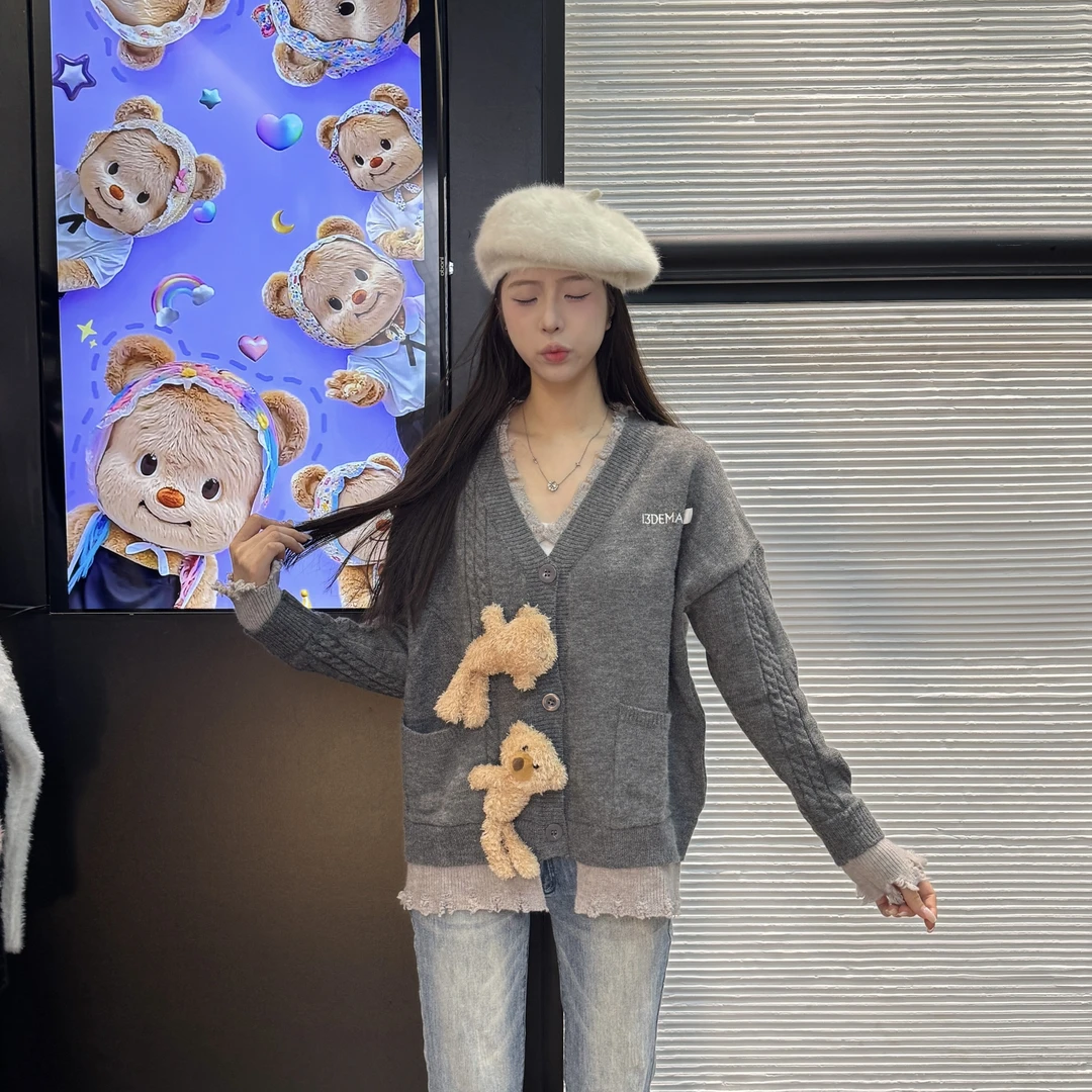 13D小熊E立体玩偶针织开衫毛衣