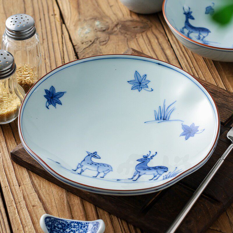 爱悦居日本进口碗盘杯小鹿陶瓷家用日式盘子奈良鱼盘杯子餐具套餐