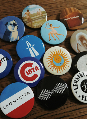 LEONIKITA电影乐队主题爱与火箭犬之岛地下丝绒CITYPOP徽章胸针