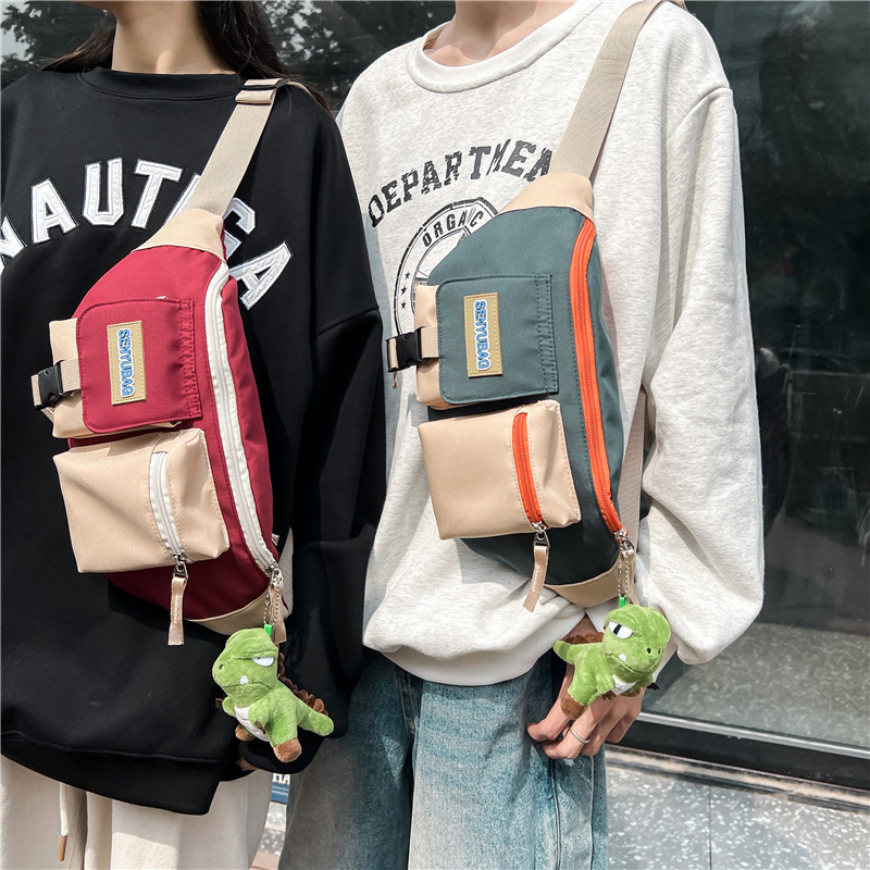 潮牌港风胸包男工装潮流街拍休闲斜挎包小布包日系骑行运动腰包女