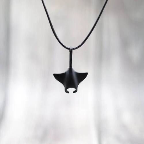 Fashion Marine Life Manta Ray Necklace For Men Minimalist