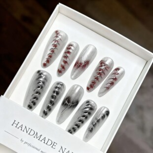 指音暗黑系银色手绘血痕美甲贴片高级感显白穿戴甲手工定制指甲片