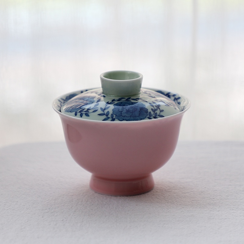 挑雪胭脂红釉二才高足盖碗