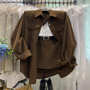 灯芯绒翻领外套搭半身裙两件套 小个子时髦穿搭女复古时尚 韩版 新款