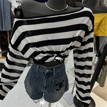 特价韩国东大门时尚撞色百搭休闲显瘦露肩条纹上衣女薄款长袖T恤