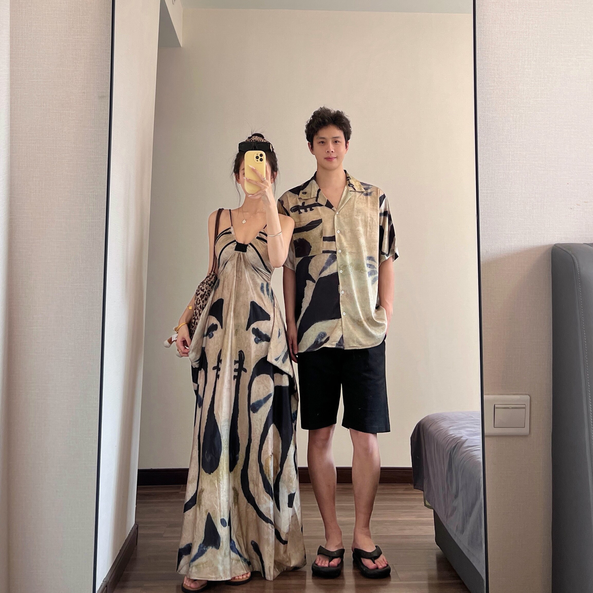 情侣装2026夏季法式复古印花吊带连衣裙三亚海边度假长裙一裙一衣