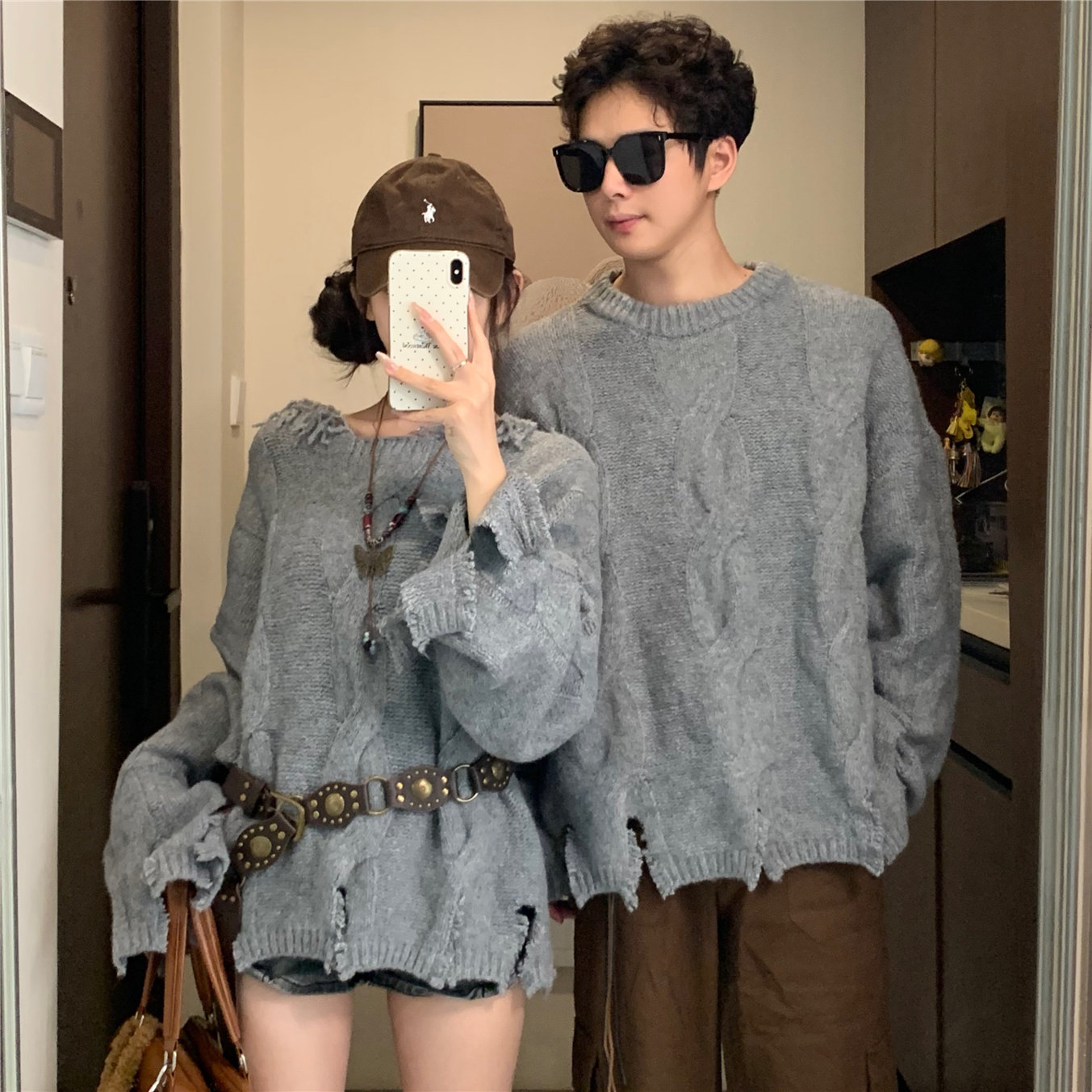 情侣装2025秋冬小众设计感连衣裙不规则破洞毛衣新疆川西旅游穿搭,女装/女士精品,毛衣,淘宝优惠券,粉丝福利购,淘宝优惠卷