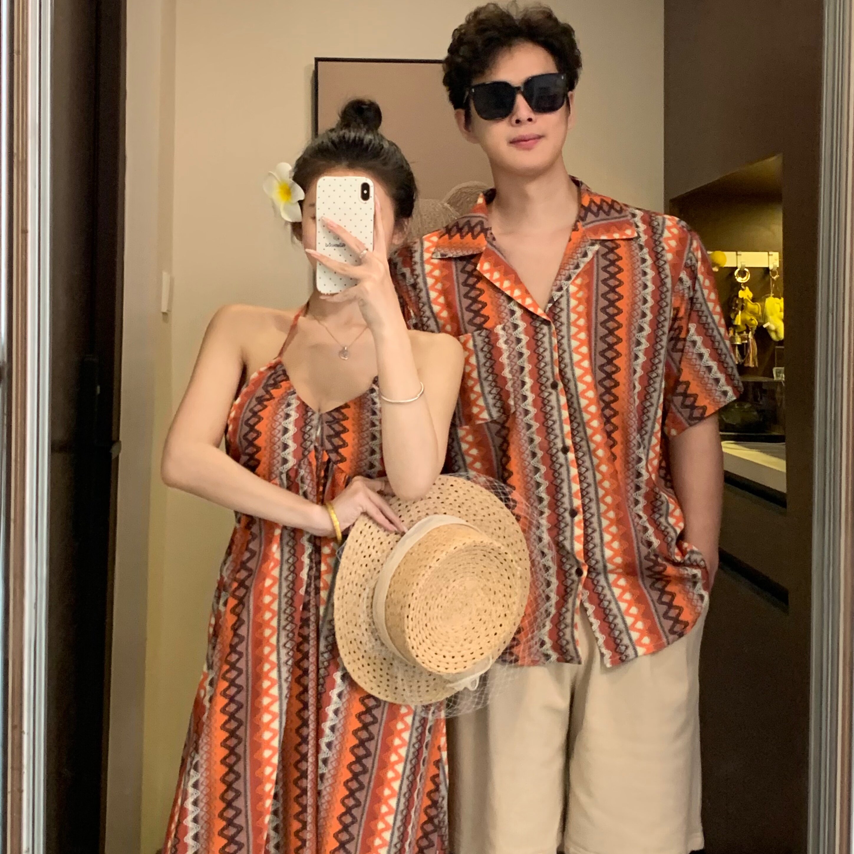 情侣装2026夏季复古挂脖连衣裙女沙滩海岛度假风收腰长裙一裙一衣