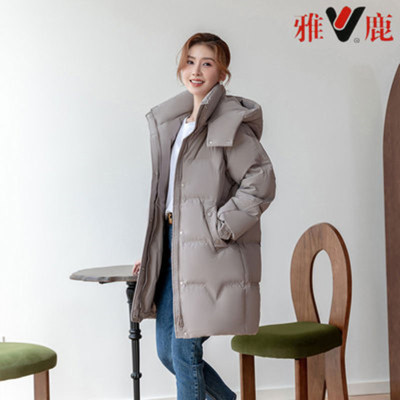 雅鹿时尚中长款可脱帽加厚羽绒服