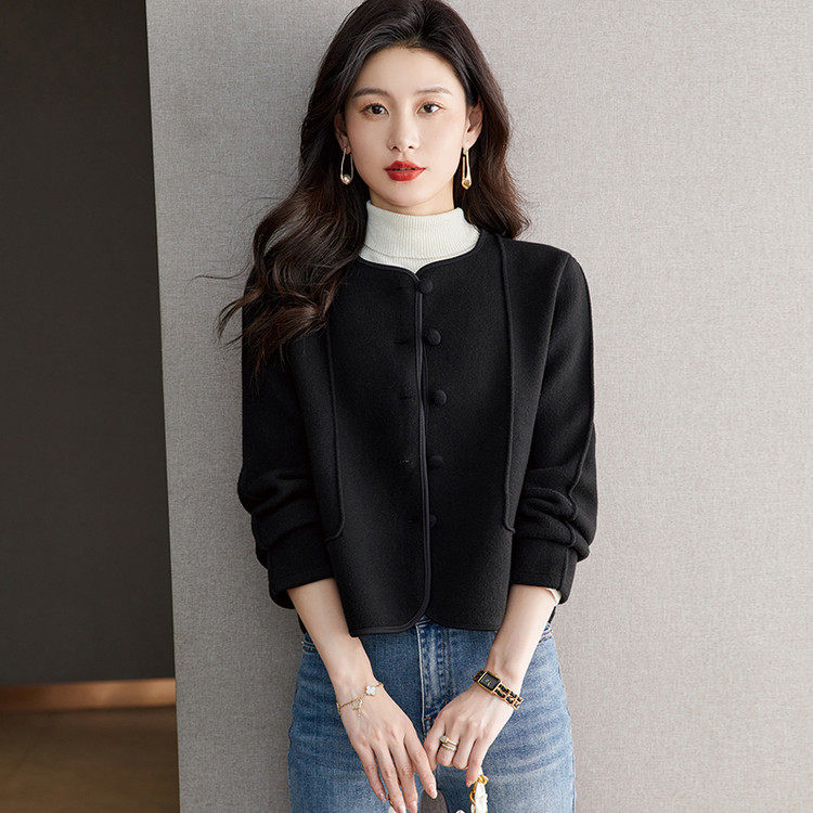 2025新款早秋小香风外套女士春秋款棒球服初秋短款小个子高腰上衣