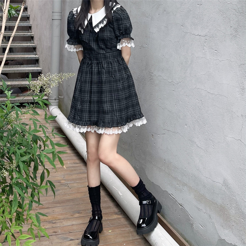 Real price French retro waist with sweet design stitching lace bubble sleeve dress