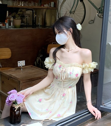 Real shooting of real price rose - Summer tender yellow one shoulder Floral Dress